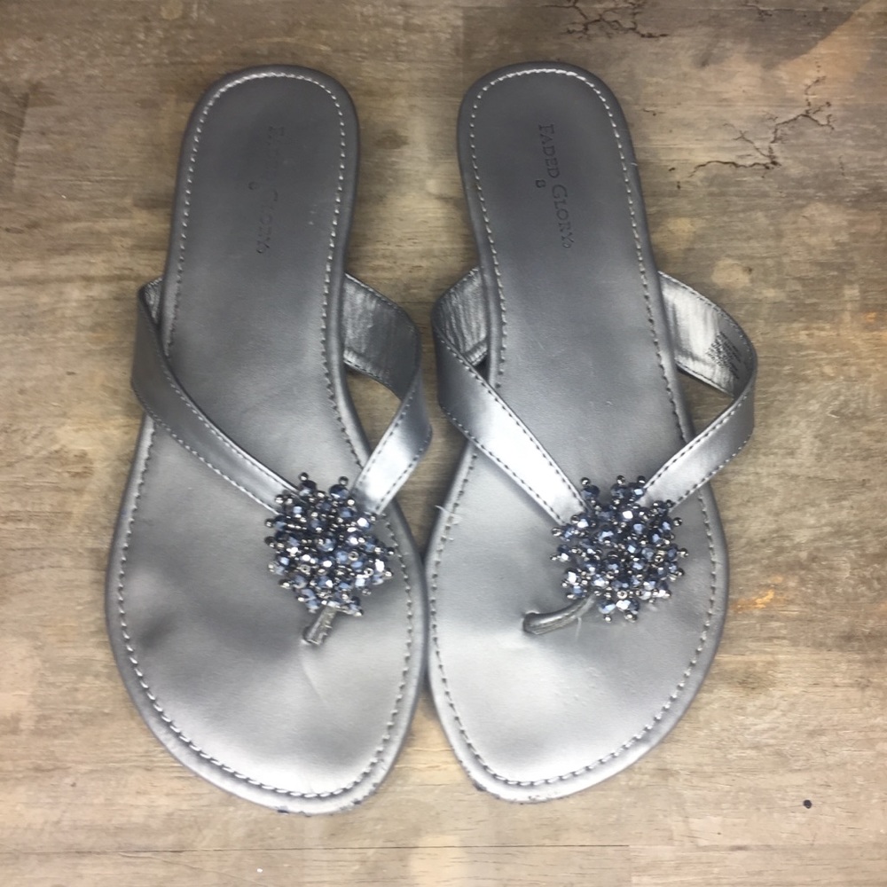 Faded Glory Women’s Size 8 Silver Sandals